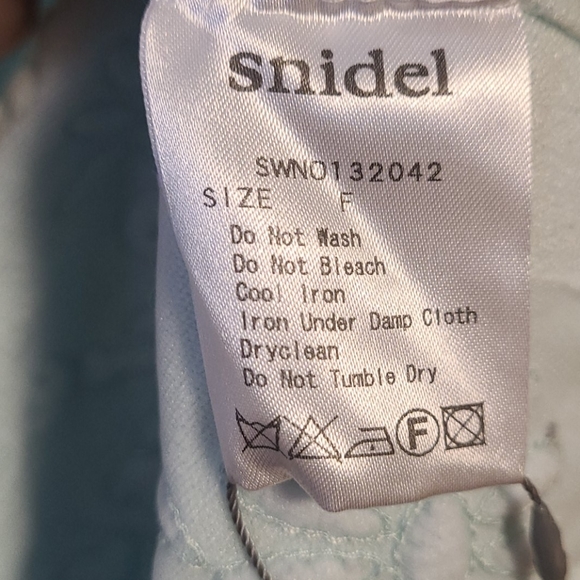 Snidel - Picture 4 of 5